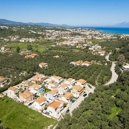 빌라 Elysium Villa, Refined Close To Sandy Shore *