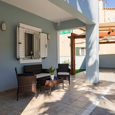 Villa Elysium Villa, Refined Close To Sandy Shore
