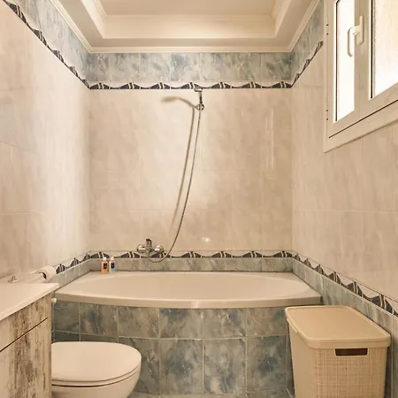 빌라 Elysium Villa, Refined Close To Sandy Shore